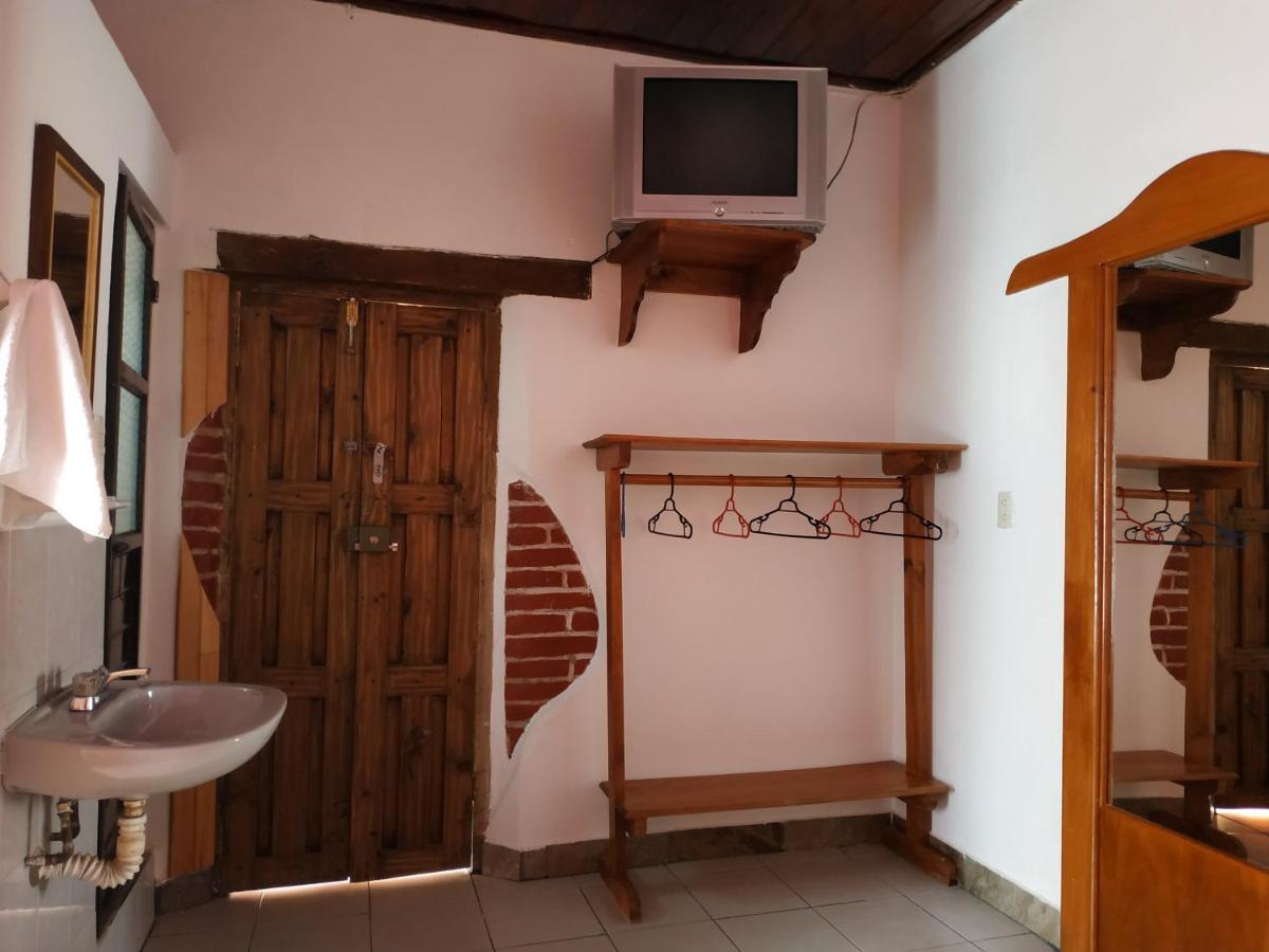 Hotel Alexandria San Cristobal de las Casas Exterior photo